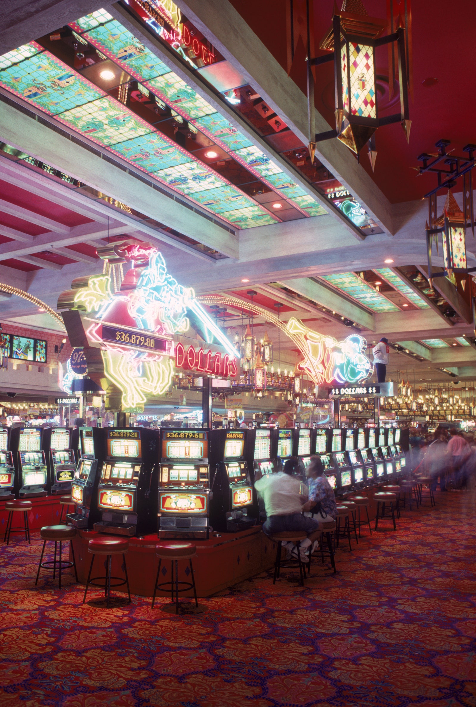 Blackjack'ta Kazanmanın Sırları: Stratejiler ve İpuçları